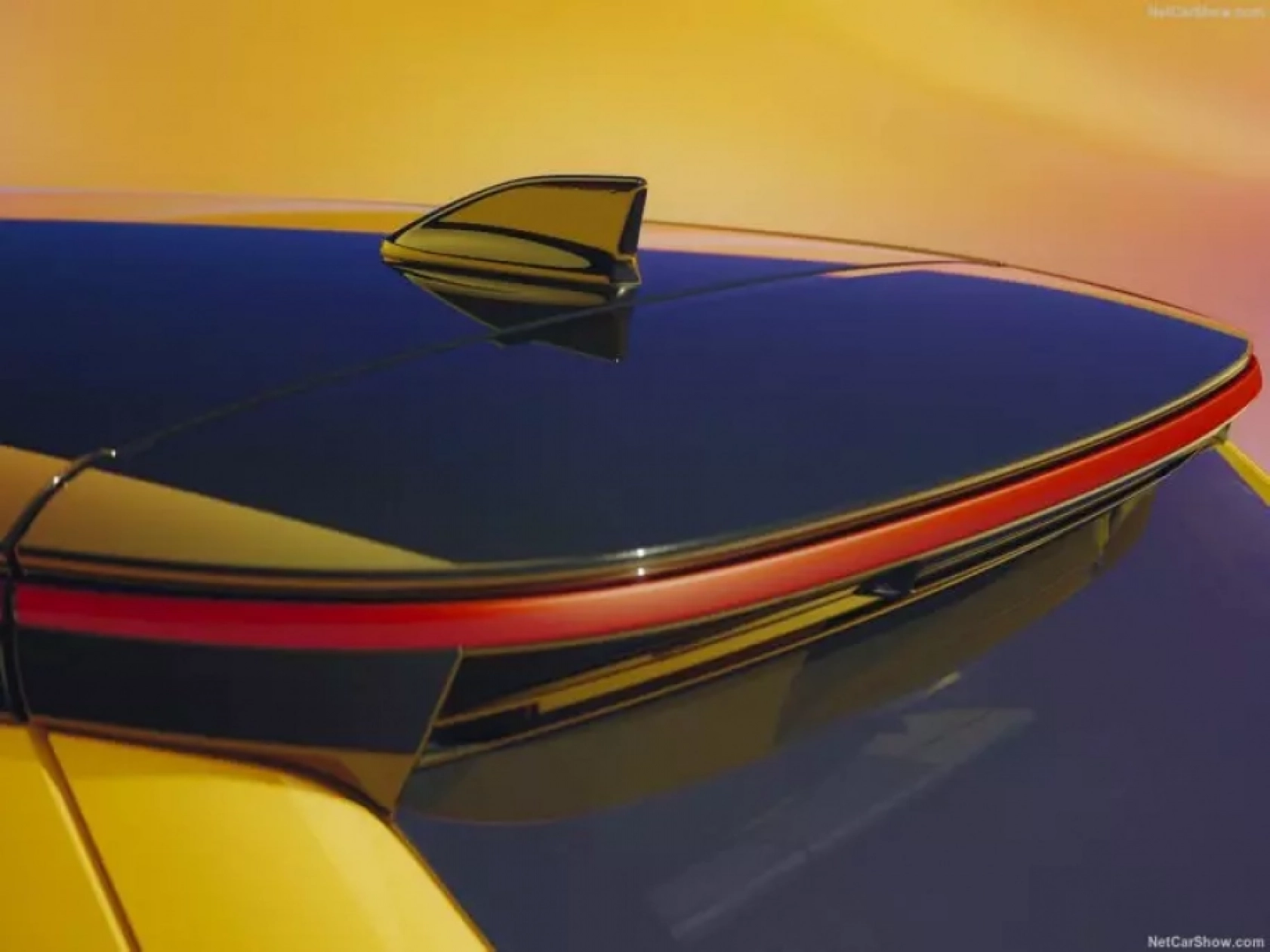 Renault 5 efsanesi geri döndü!