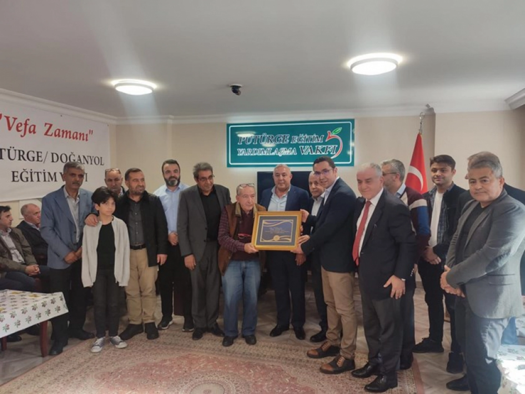 Pütürge-Doğanyol Eğitim Vakfı'nın 2. 'Vefa Zamanı' Etkinliği Yapıldı