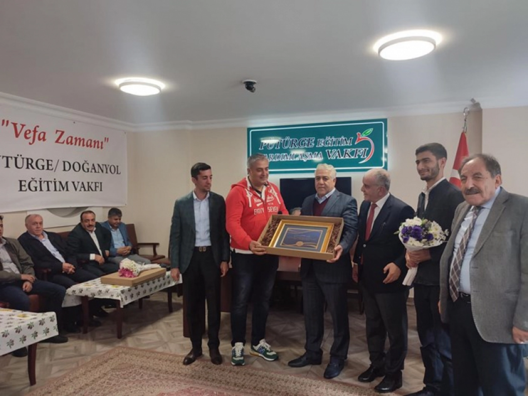 Pütürge-Doğanyol Eğitim Vakfı'nın 2. 'Vefa Zamanı' Etkinliği Yapıldı