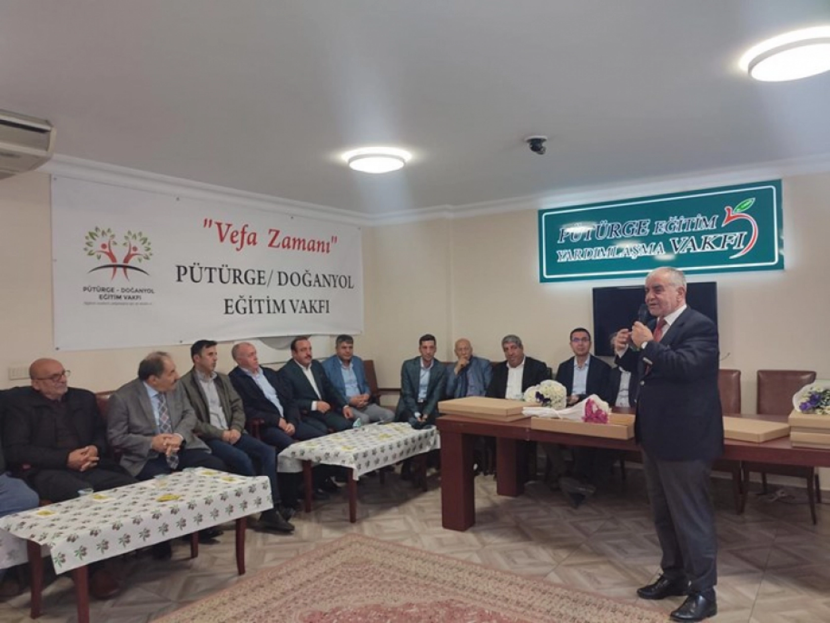 Pütürge-Doğanyol Eğitim Vakfı'nın 2. 'Vefa Zamanı' Etkinliği Yapıldı