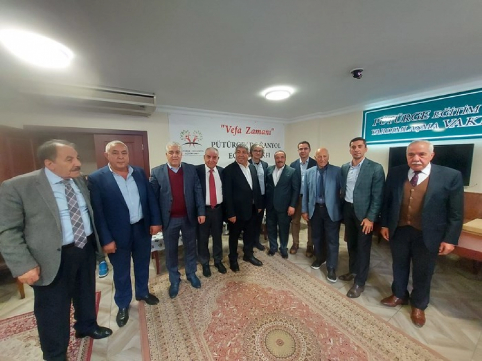 Pütürge-Doğanyol Eğitim Vakfı'nın 2. 'Vefa Zamanı' Etkinliği Yapıldı