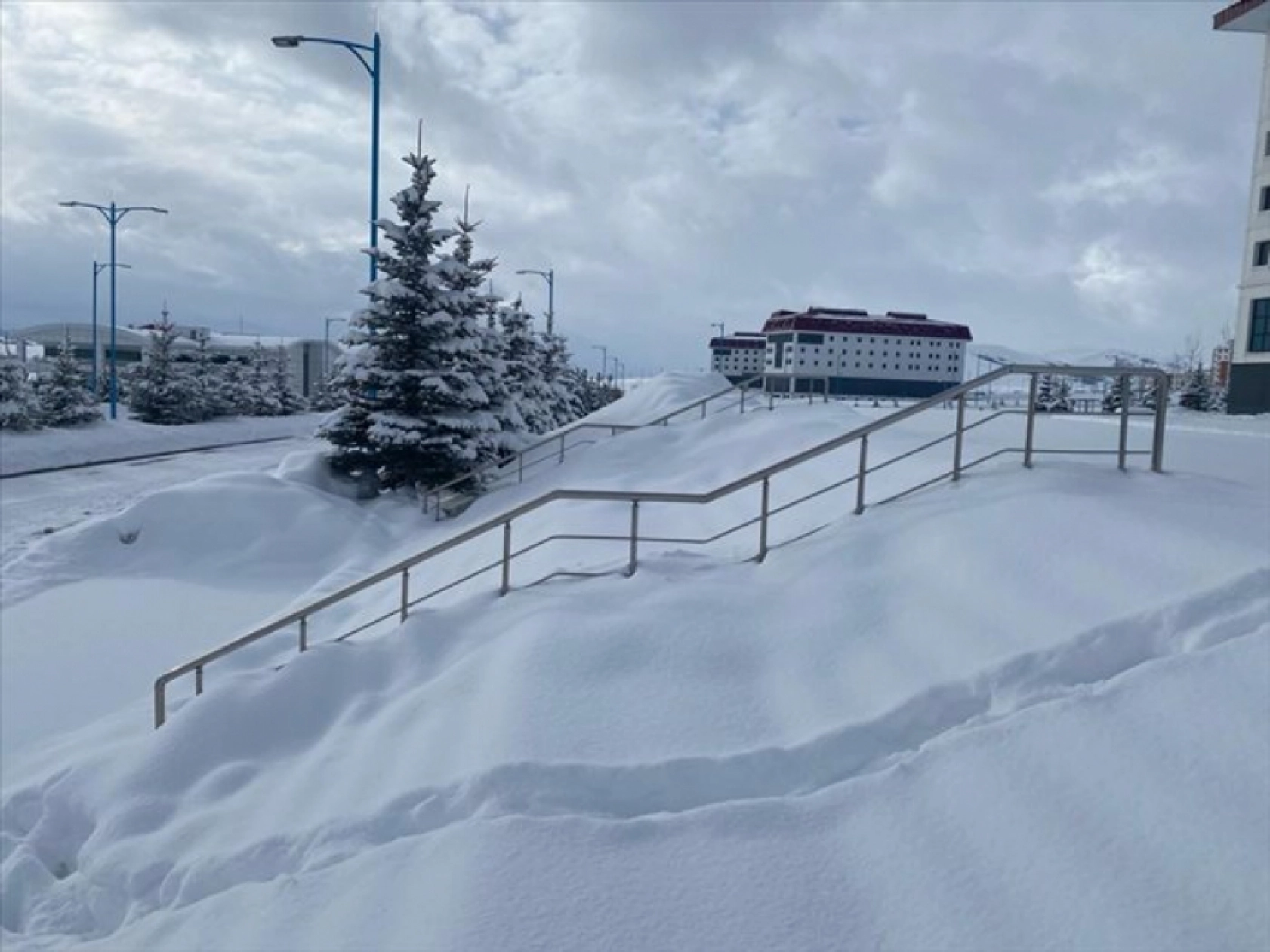 Erzurum, Kars, Ardahan, Ağrı ve Tunceli'de dondurucu soğuk etkili oluyor