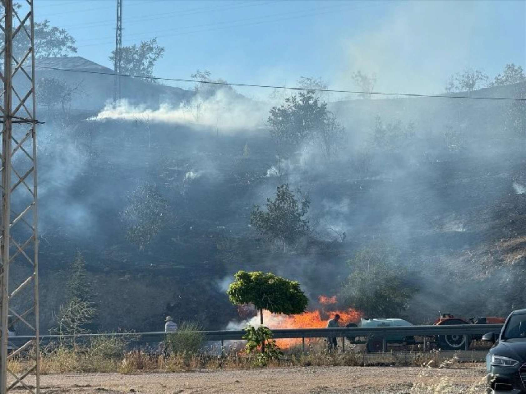 Elazığ'da çıkan yangın kontrol altına alındı