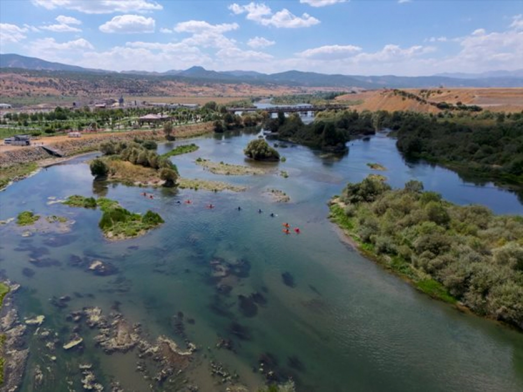 Bingöl'de koruma altındaki çocuklara yönelik kano etkinliği düzenlendi