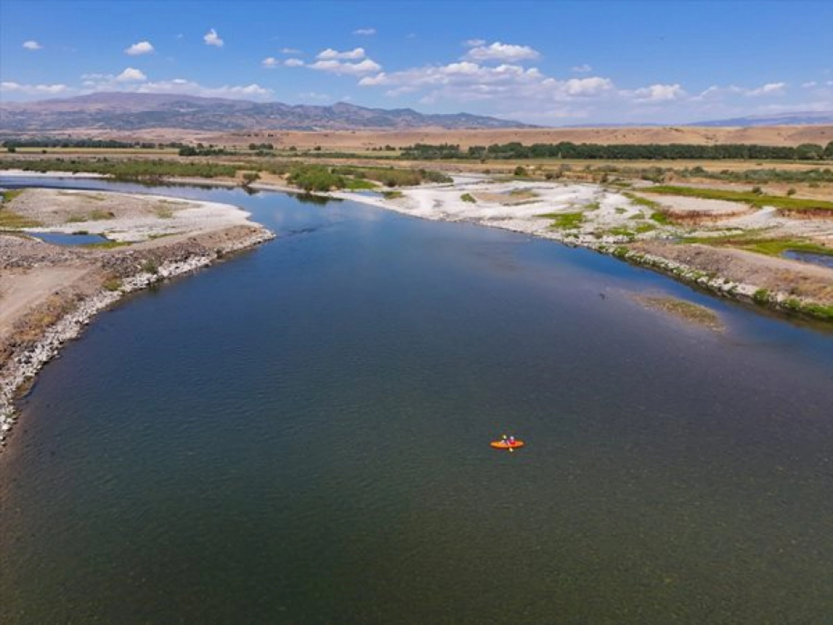 Bingöl'de koruma altındaki çocuklara yönelik kano etkinliği düzenlendi