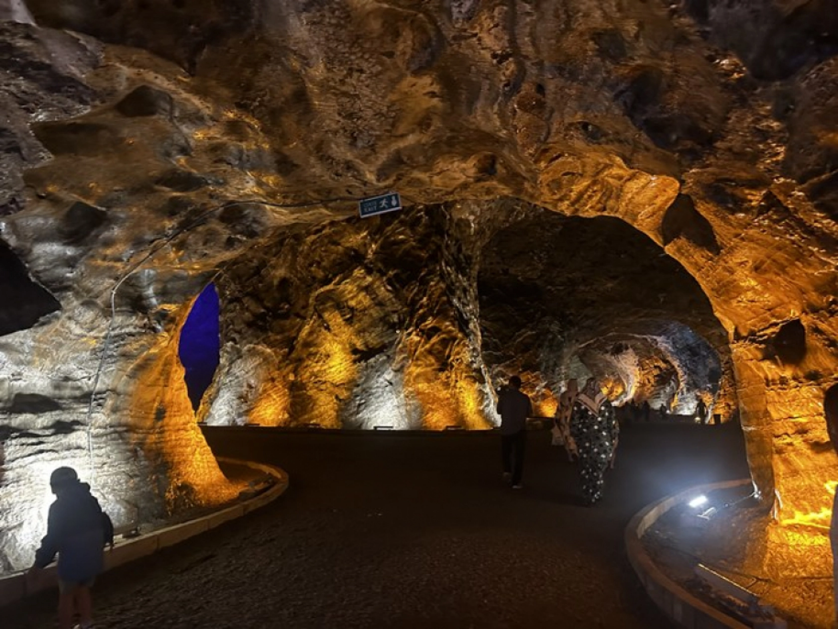 Tuz Mağaraları Sıcakta Serinlik Arayanların Uğrak Noktası Oldu