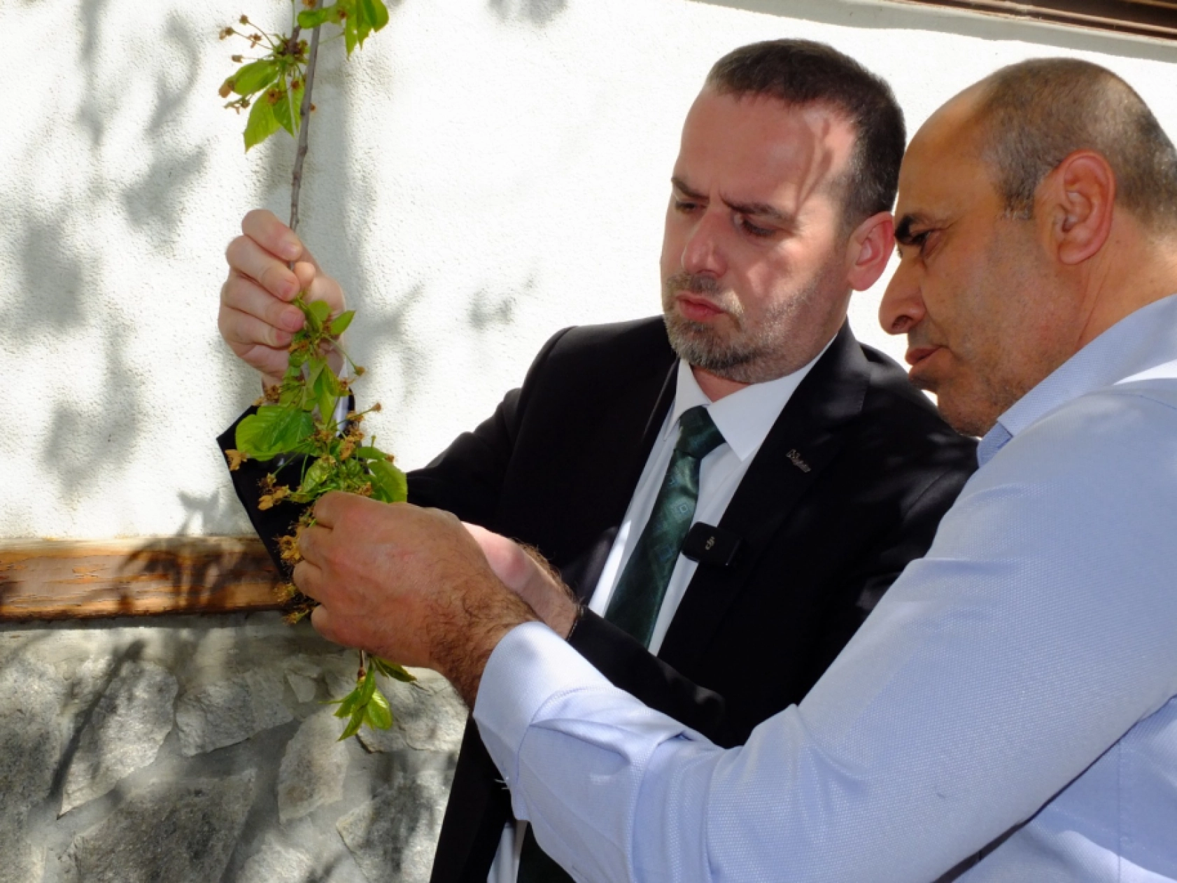 Gündüzbeyin Meydanı Acil yapılmalıdır, Kiraz Yandı desteklenmelidir