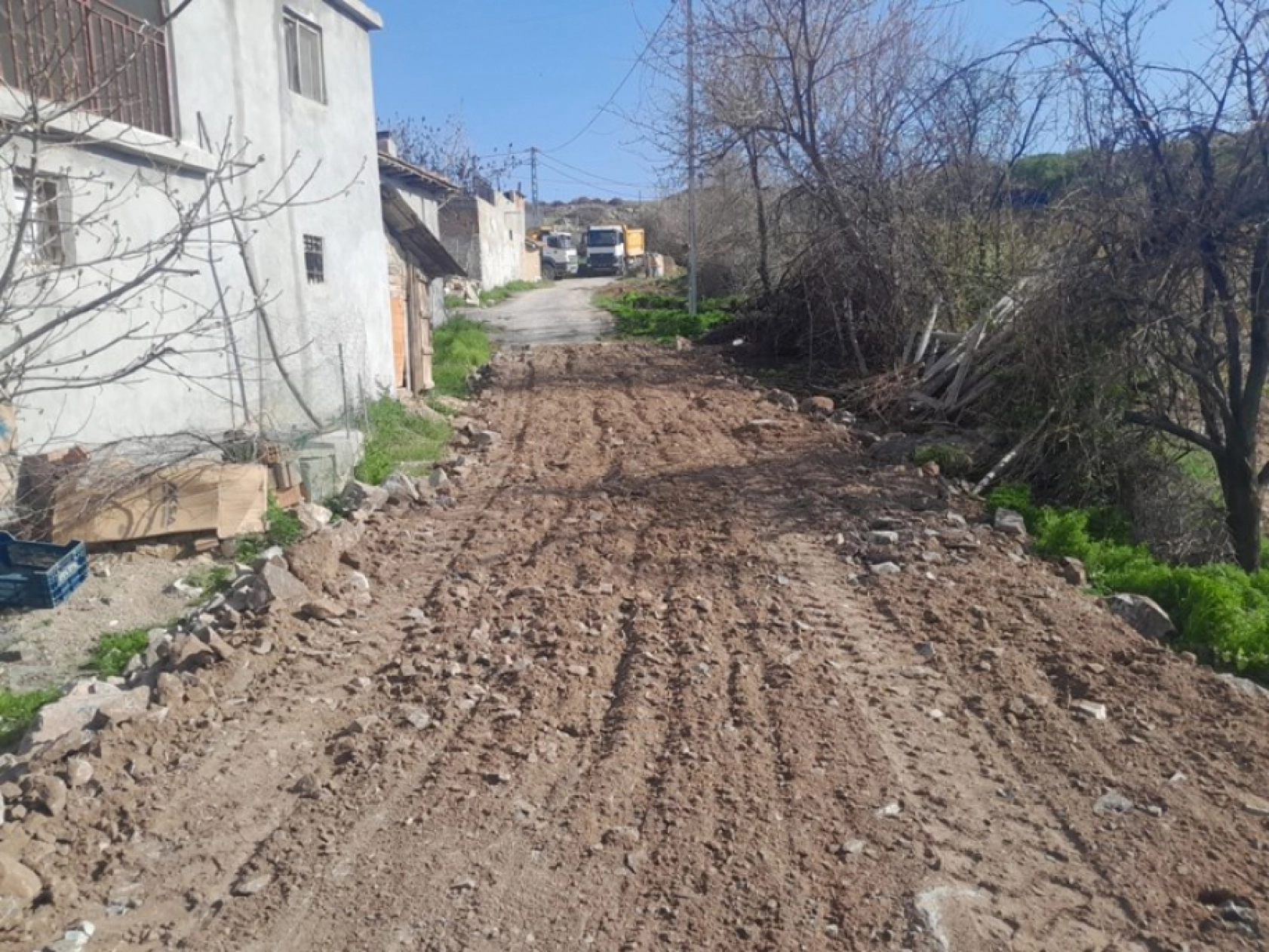 Kırsal Mahallelerde Ulaşım Altyapısı Güçlendiriliyor