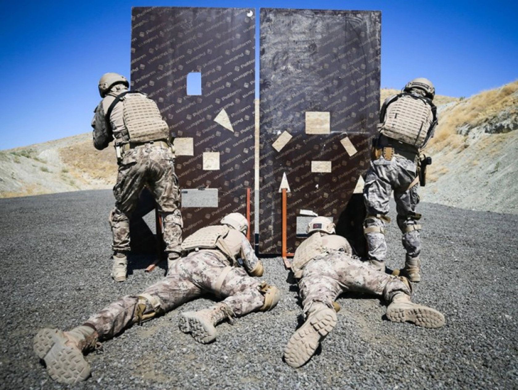 PÖH timleri zorlu koşullara hazırlanıyor