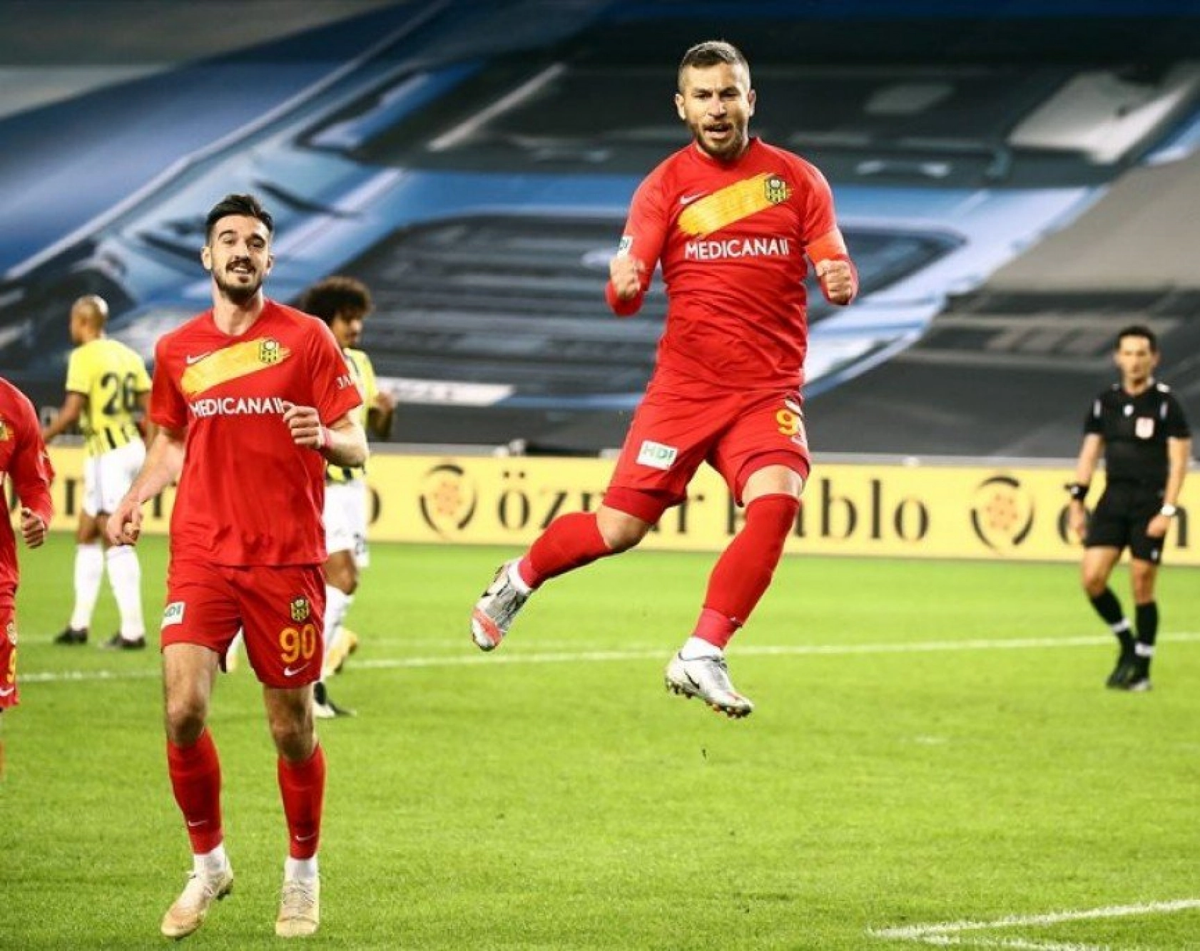 Fenerbahce Yeni Malatyaspor Karşılaşmasından Kareler