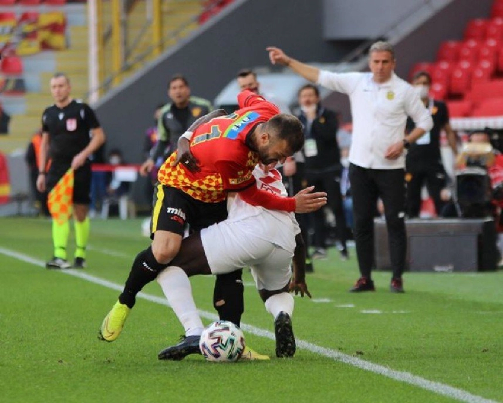 Göztepe Yeni Malatyaspor Karşılaşmasından Kareler