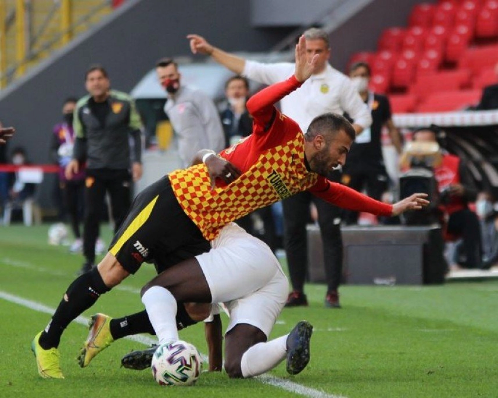 Göztepe Yeni Malatyaspor Karşılaşmasından Kareler