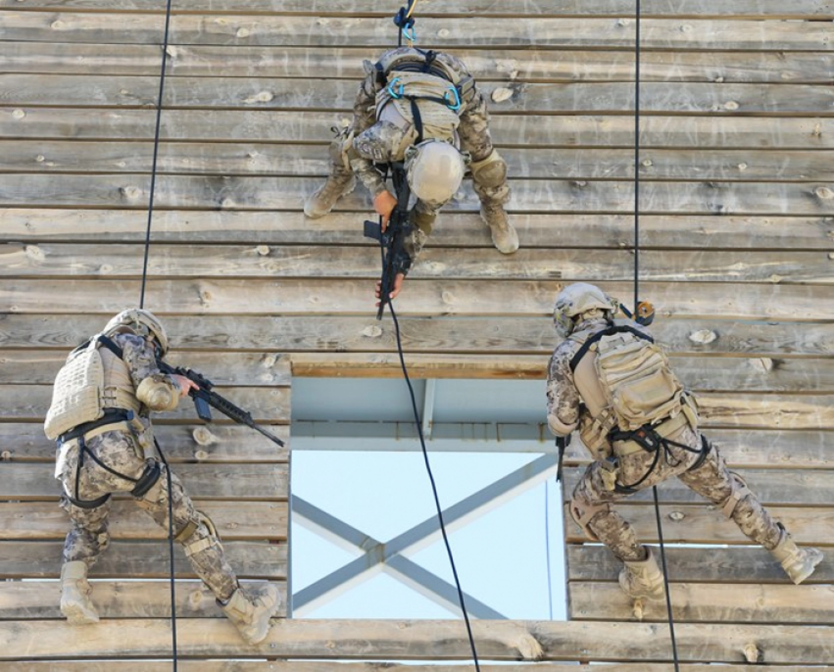PÖH timleri zorlu koşullara hazırlanıyor