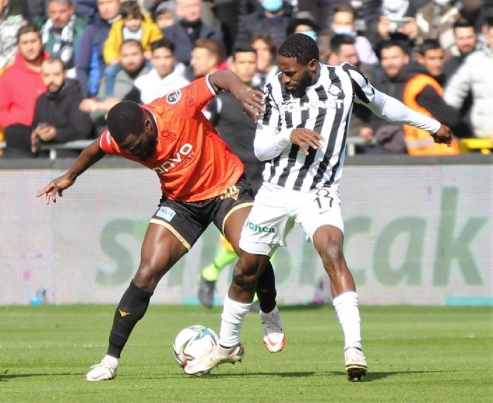 Altay Yeni Malatyaspor Karşılaşmasından Kareler