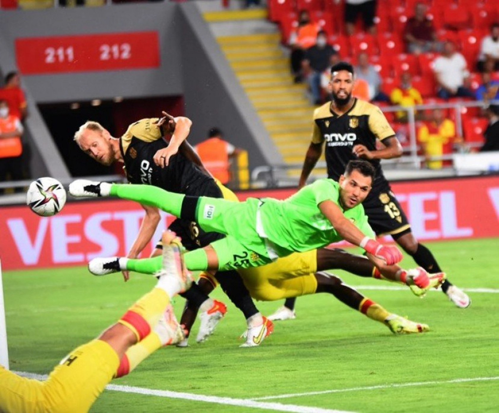 Göztepe Maçından Kareler