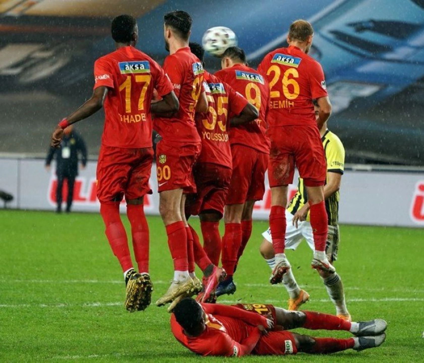 Fenerbahce Yeni Malatyaspor Karşılaşmasından Kareler