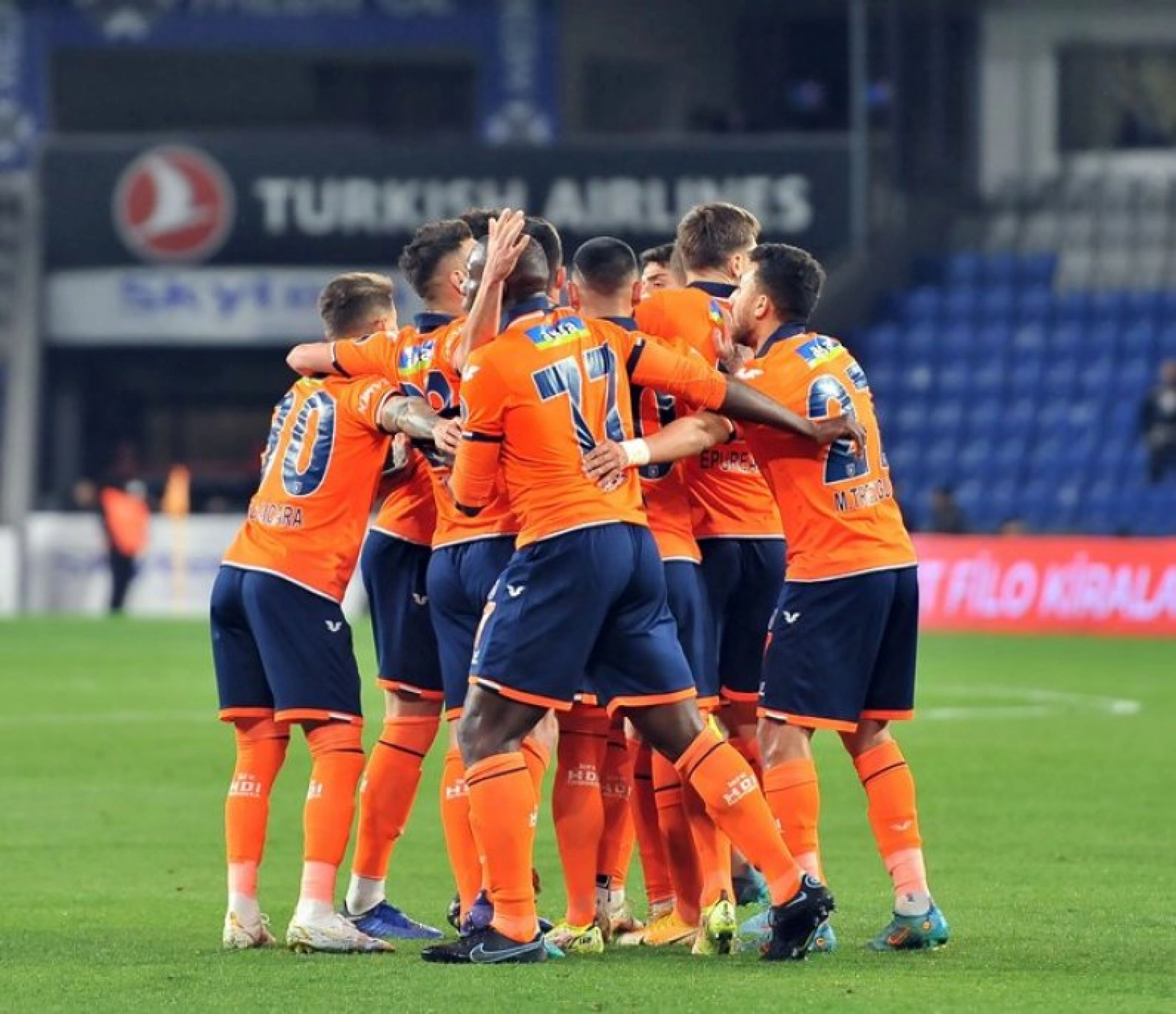 Başakşehir Yeni Malatyaspor Karşılaşmasından Kareler