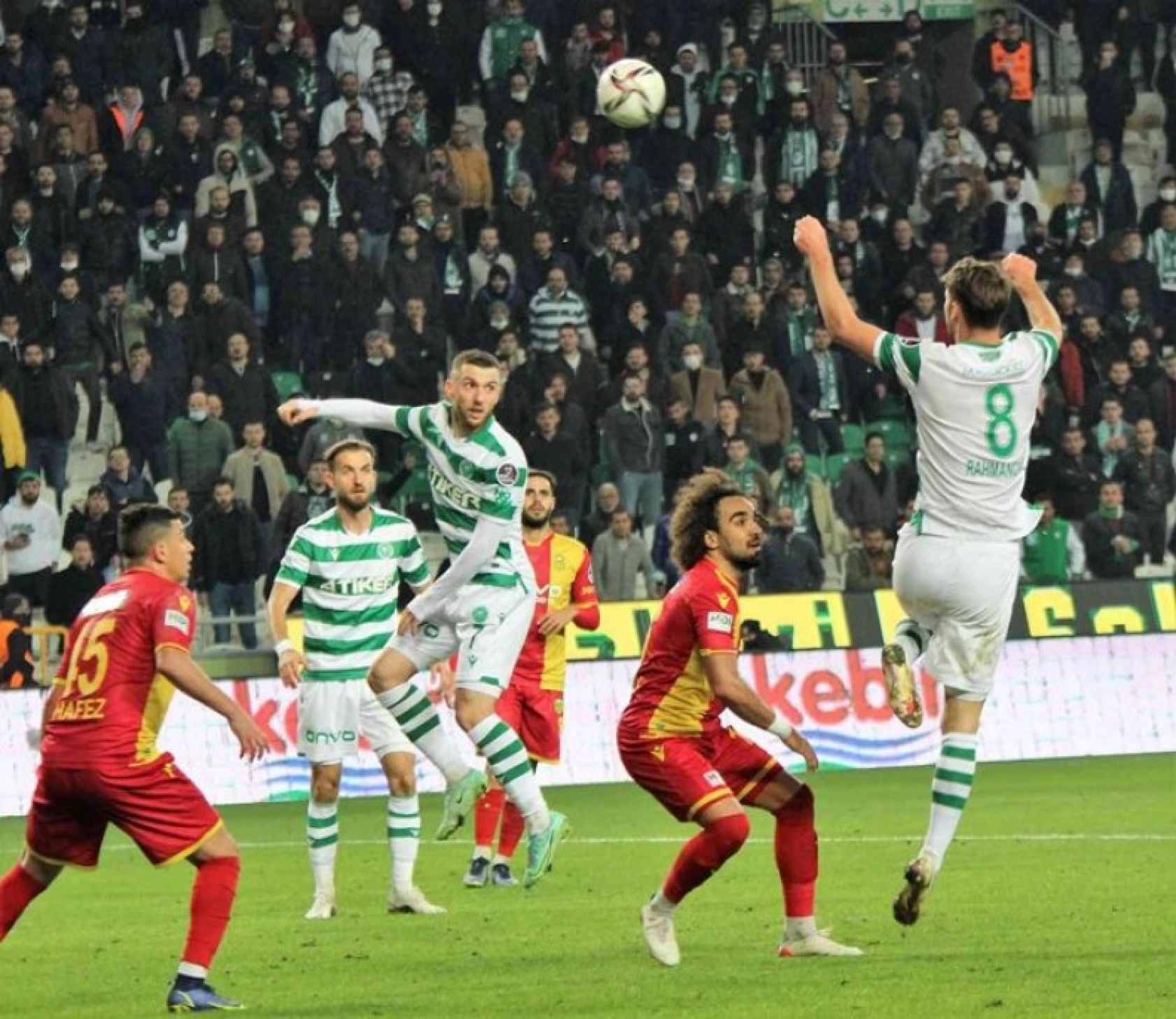 Konyaspor Yeni Malatyaspor Karşılaşmasından Kareler