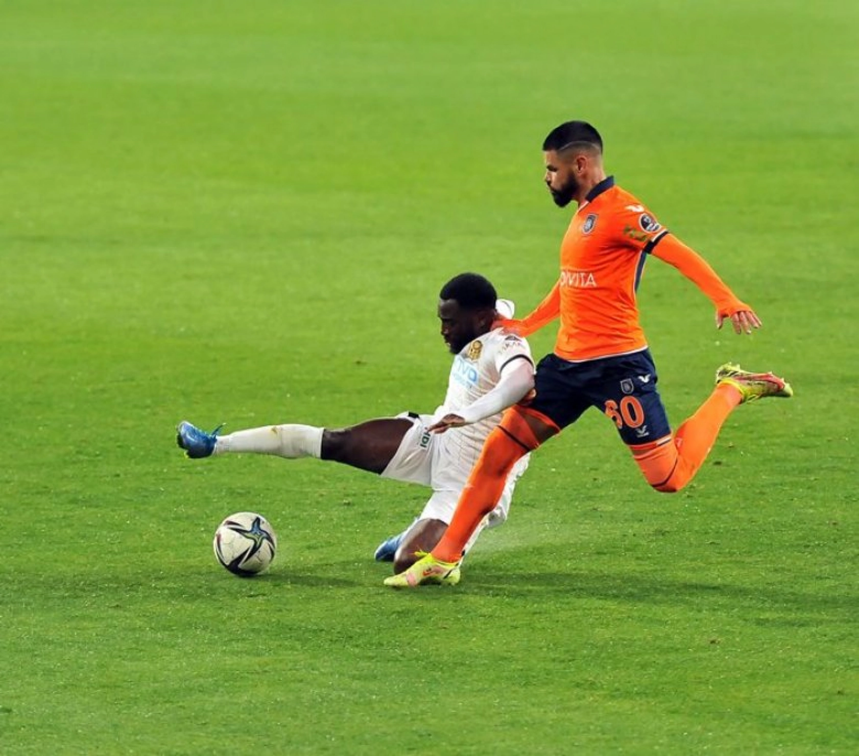 Başakşehir Yeni Malatyaspor Karşılaşmasından Kareler