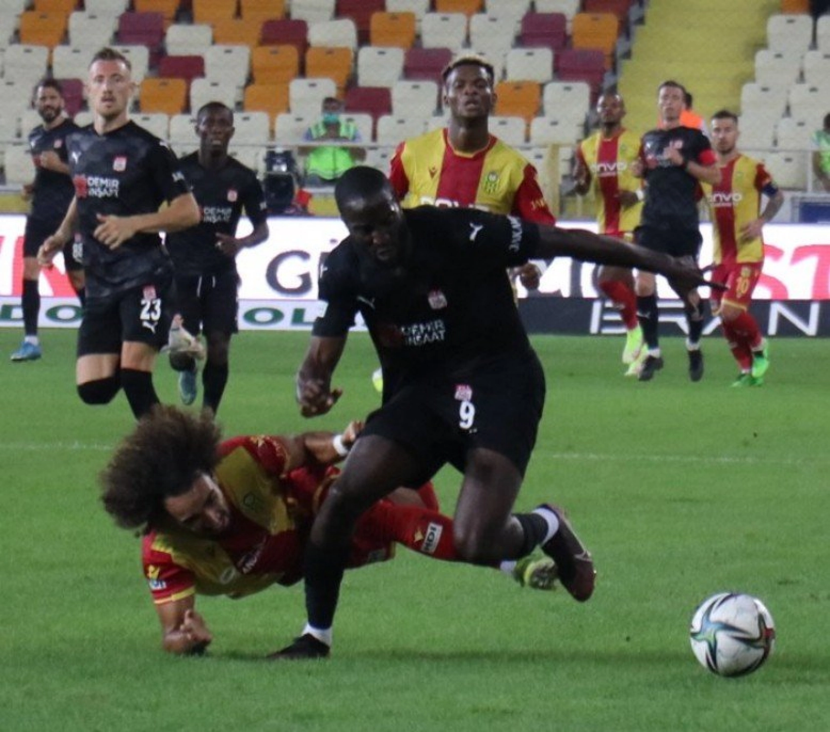 Demir Grup Sivasspor Karşılaşmasından Kareler