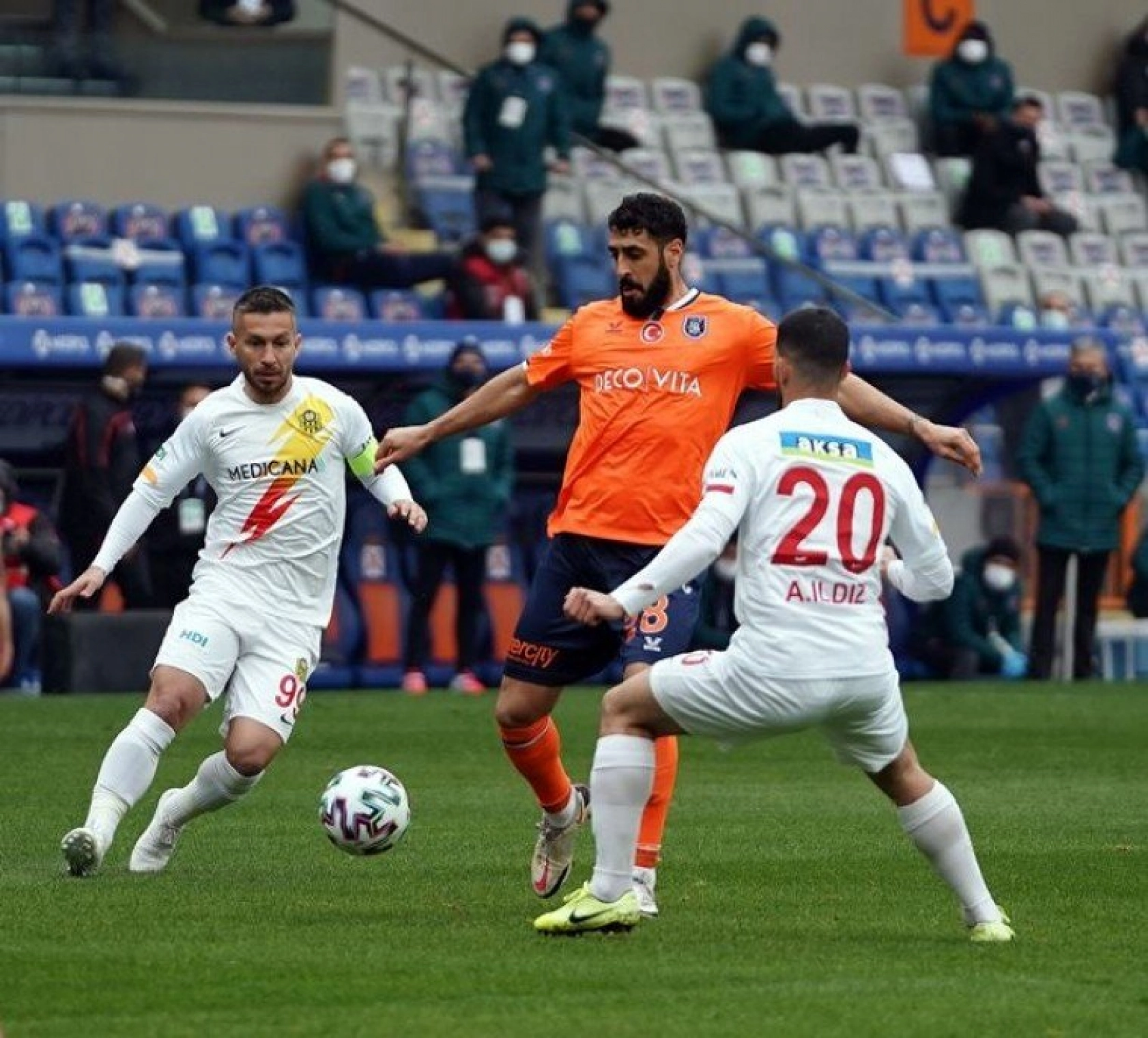 Başakşehir Karşılaşmasından Kareler