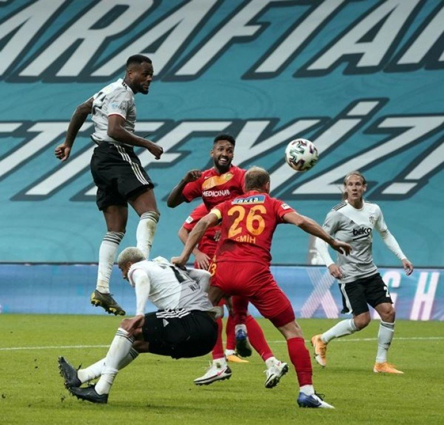 Beşiktaş Yeni Malatyaspor Maçı'ndan Kareler