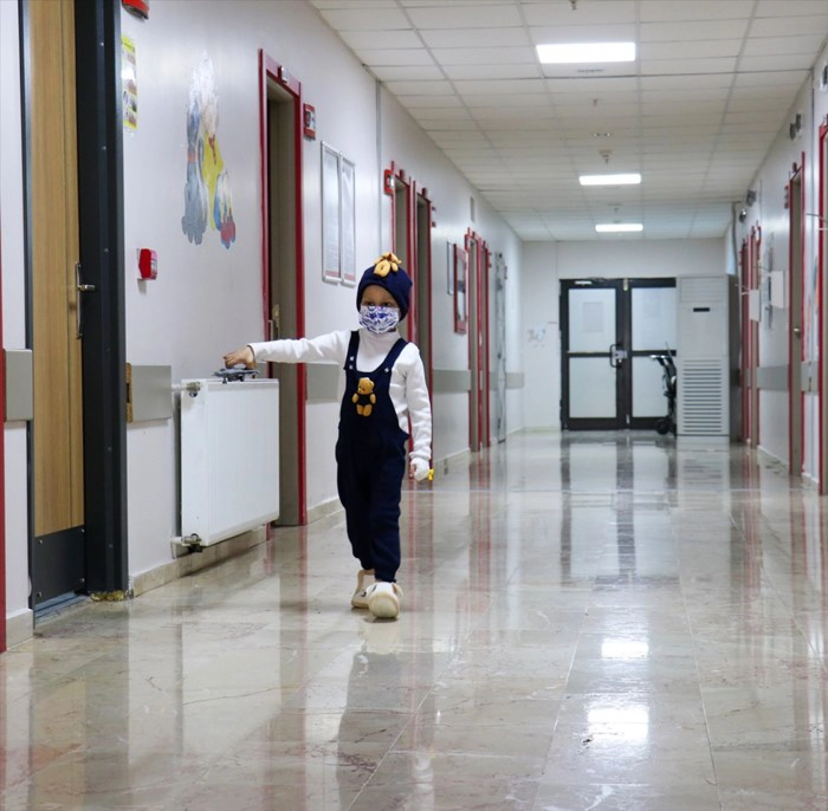 Lösemiyi yenen gençler kendileriyle aynı tedaviyi gören hastalara umut aşılıyor