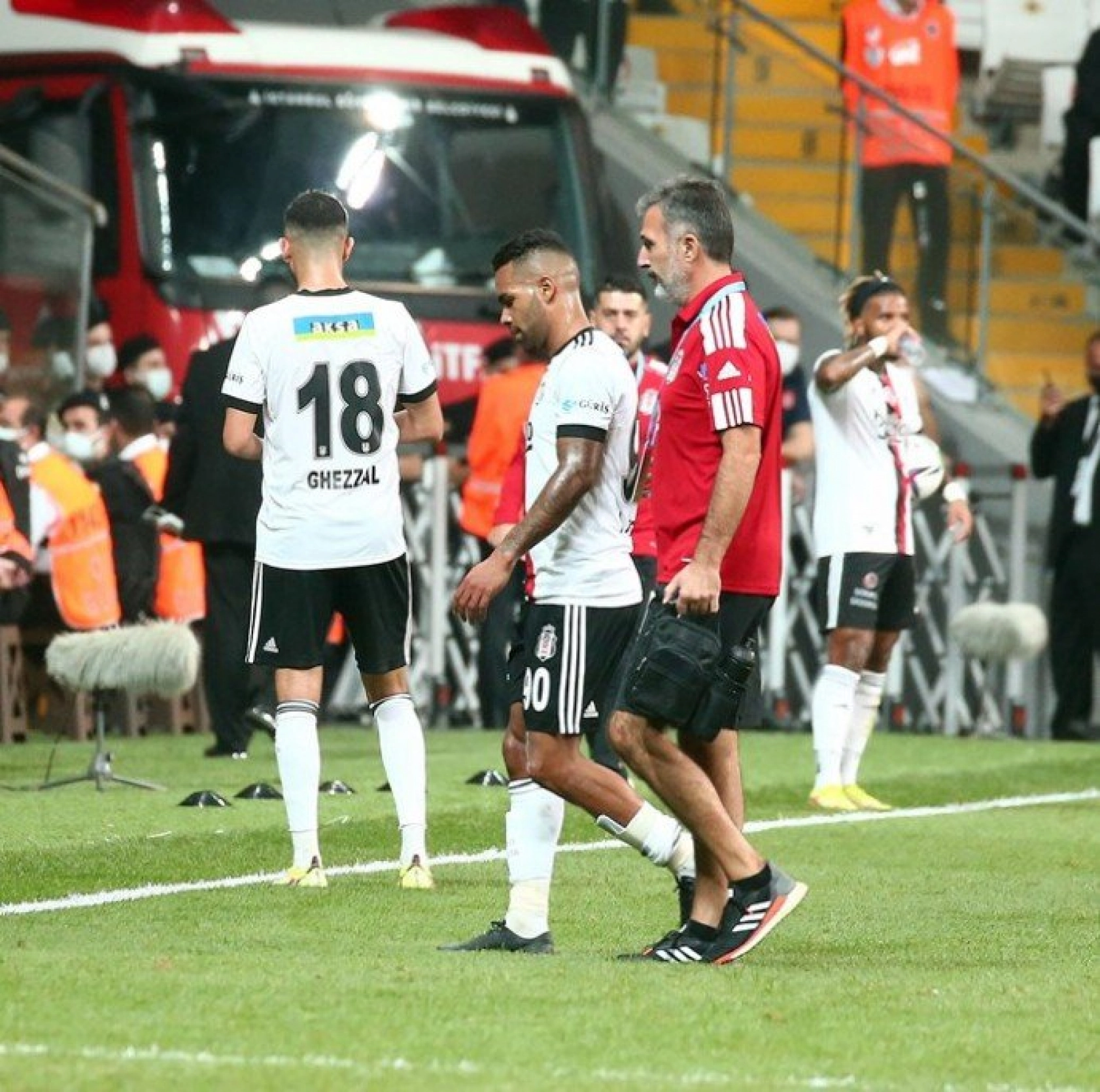 Beşiktaş Ö.K. Yeni Malatyaspor Karşılaşmasından Kareler