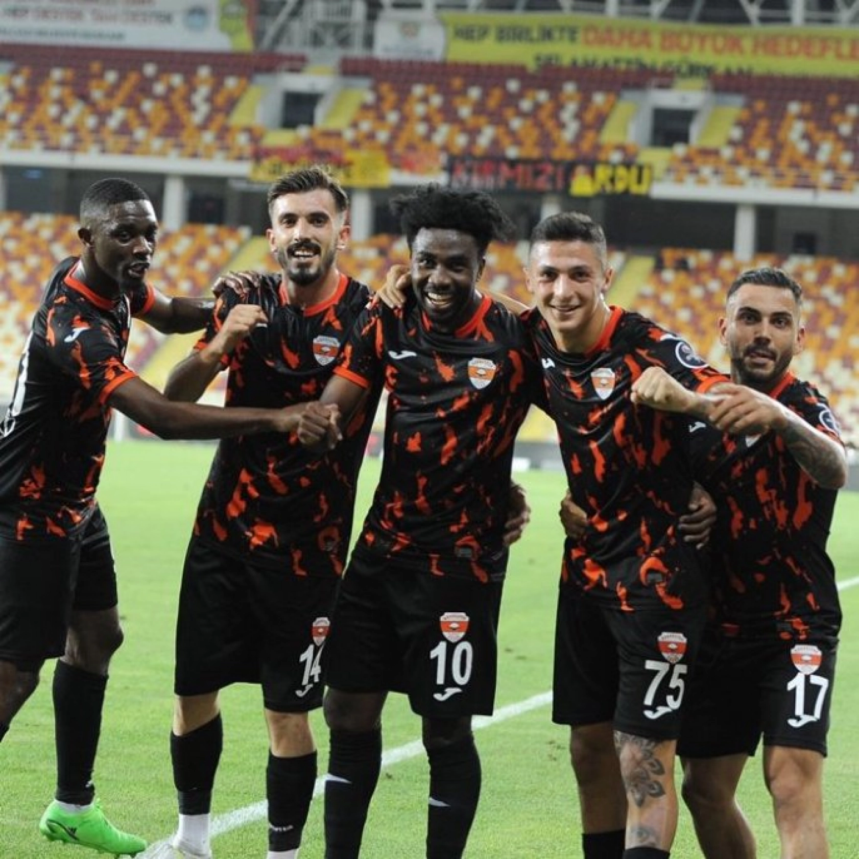 Yeni Malatyaspor Adanaspor Karşılaşmasından Kareler