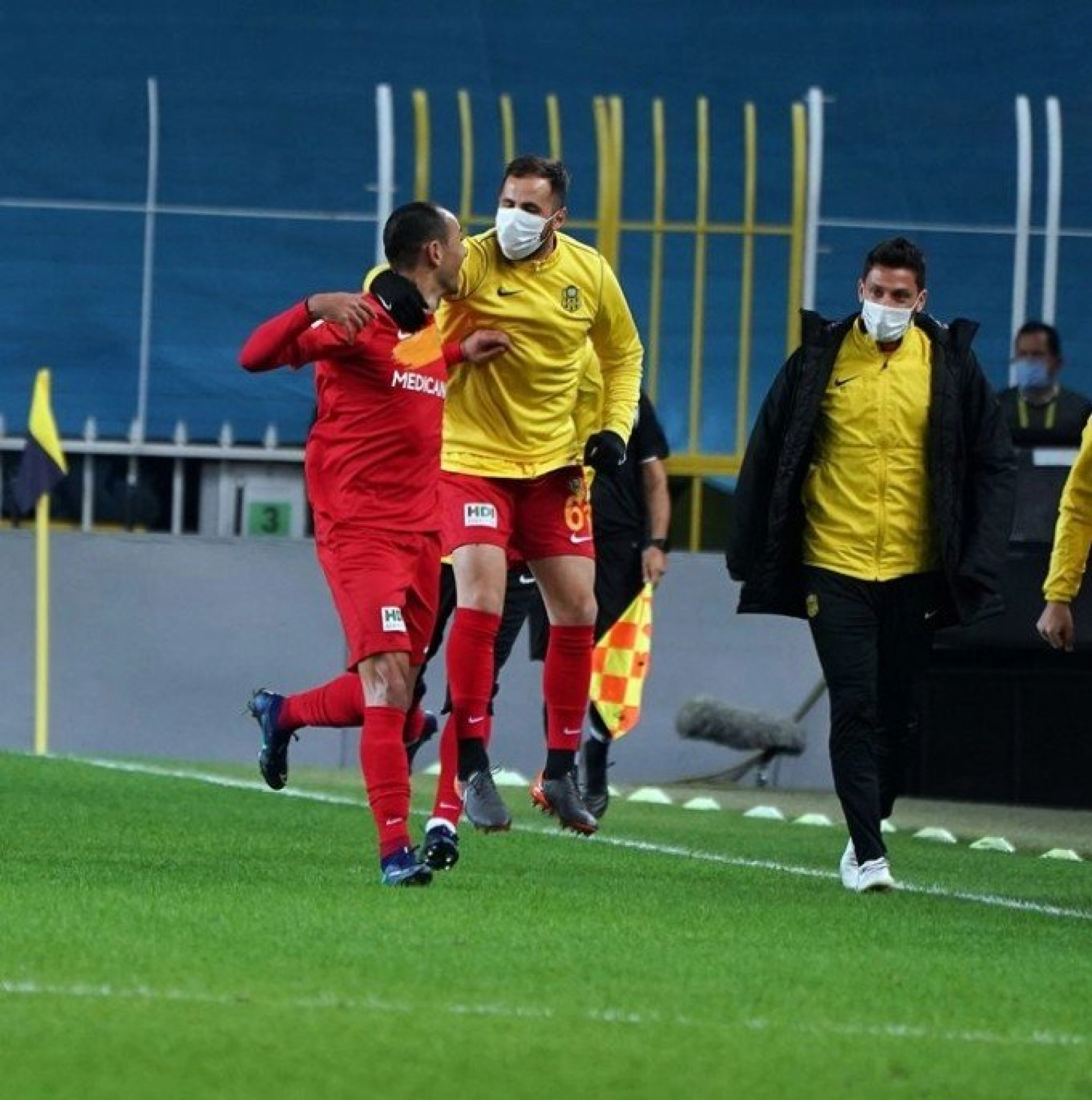 Fenerbahce Yeni Malatyaspor Karşılaşmasından Kareler