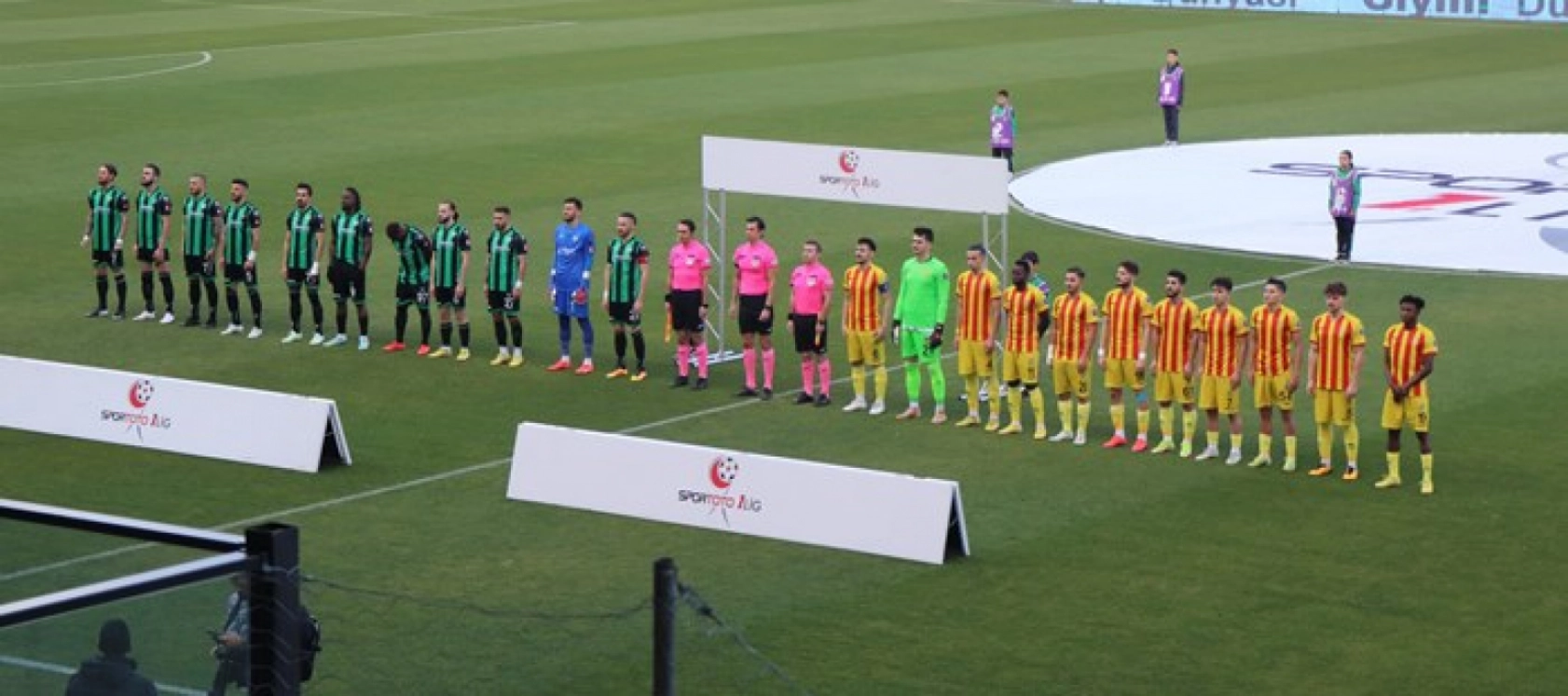 Denizlispor Yeni Malatyaspor Karşılaşmasından Kareler