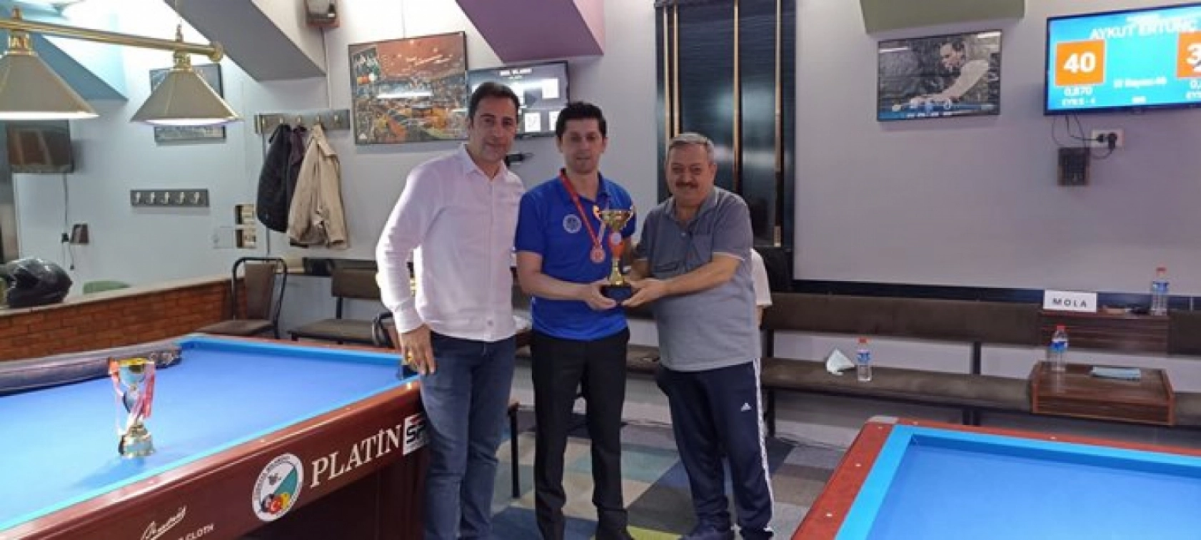 19 Mayıs 3 Bant Bilardo Turnuvası Yapıldı