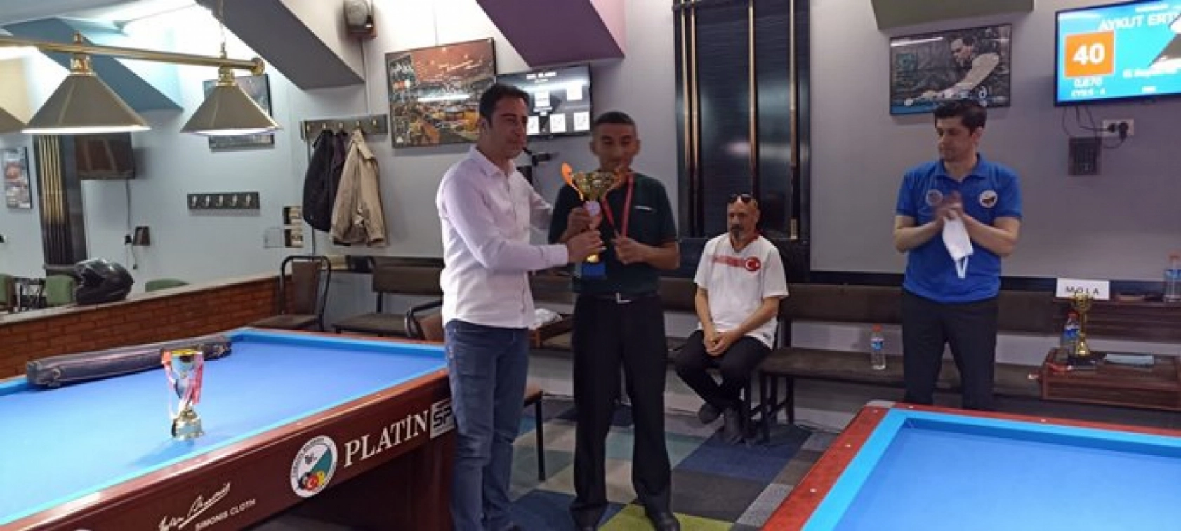 19 Mayıs 3 Bant Bilardo Turnuvası Yapıldı