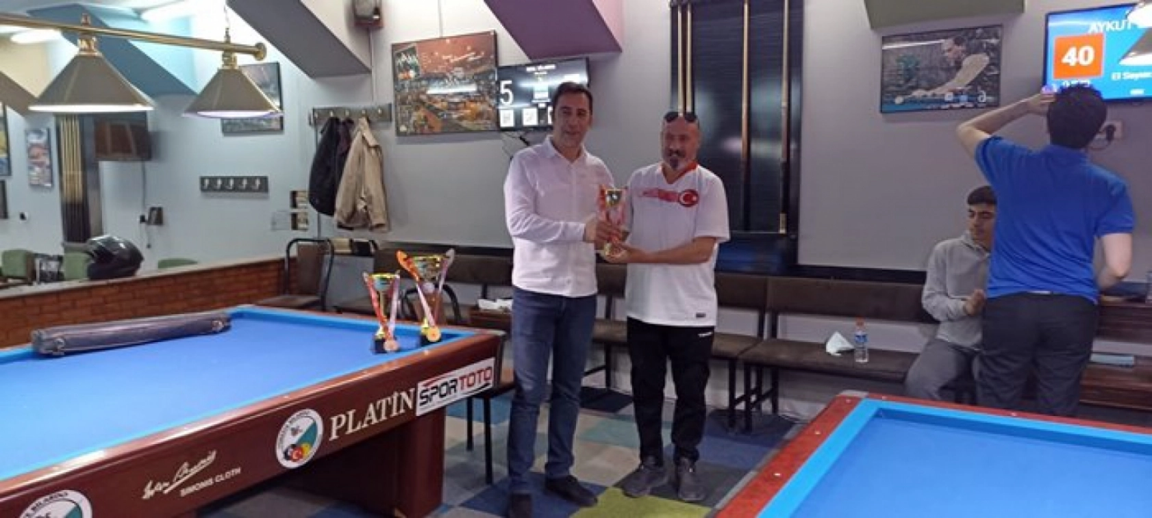19 Mayıs 3 Bant Bilardo Turnuvası Yapıldı