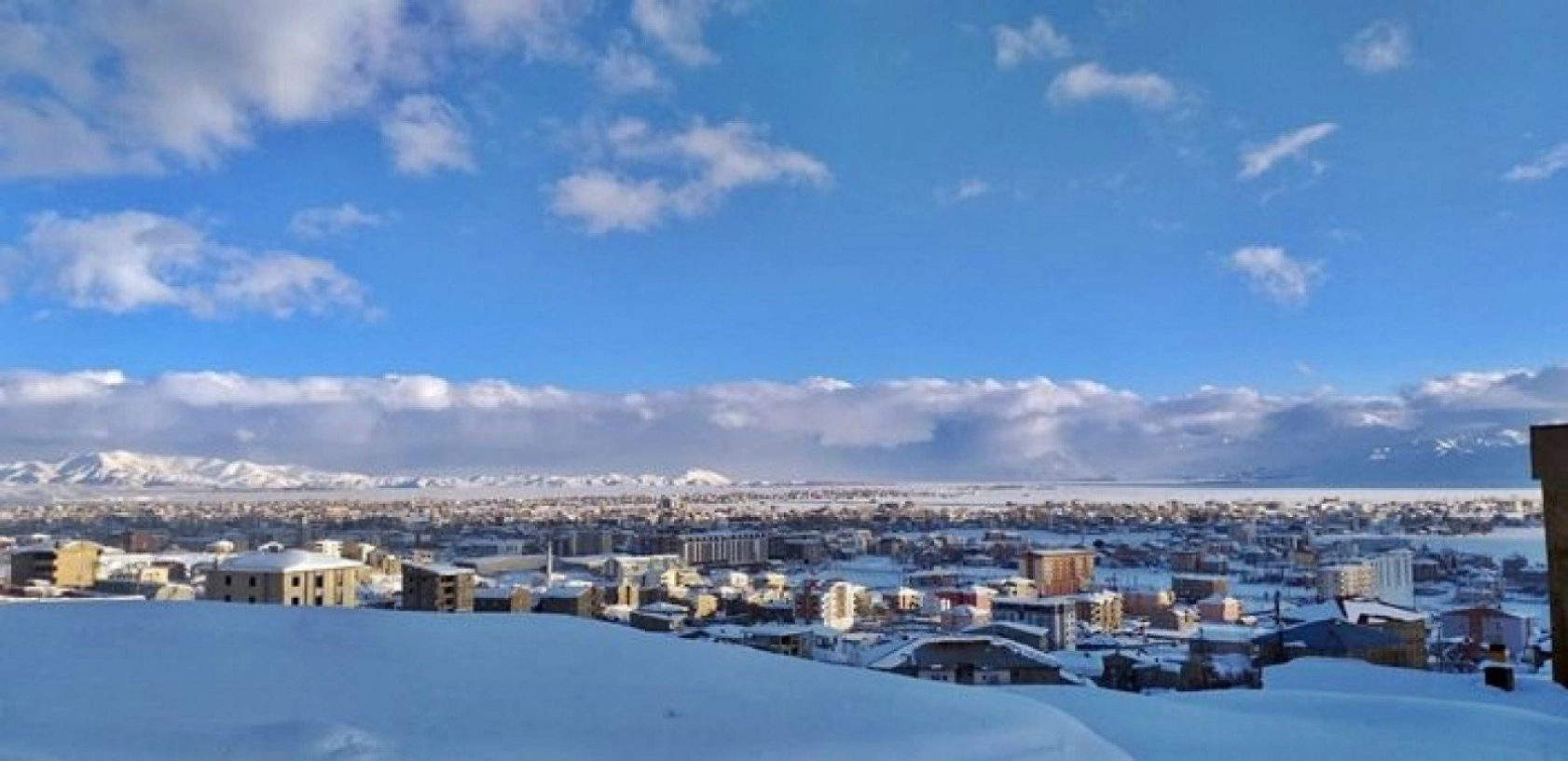 Kar altında güzelleşen Yüksekova