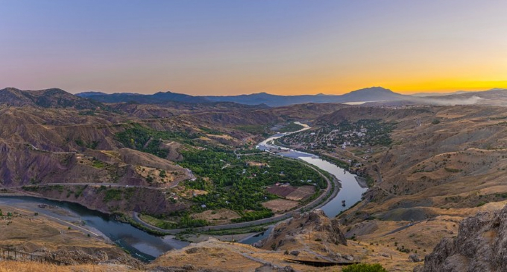 Elazığ Palu Kalesi: Urartu Medeniyetinin 3 Bin Yıllık Mirası