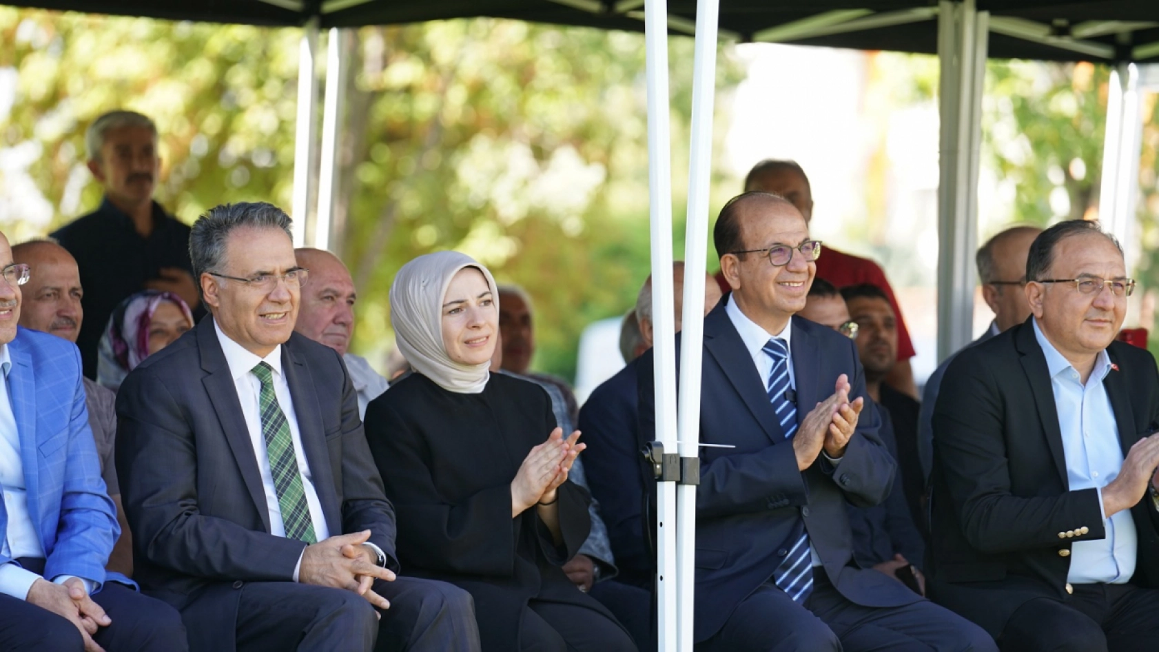 Açılış Törenine Yoğun İlgi, 300 Pehlivan Er Meydanına Çıktı