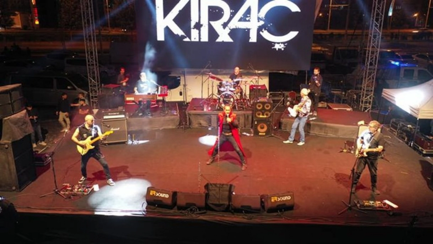 Kıraç, Malatya'lılara Unutulmayacak Bir Konser Yaşattı