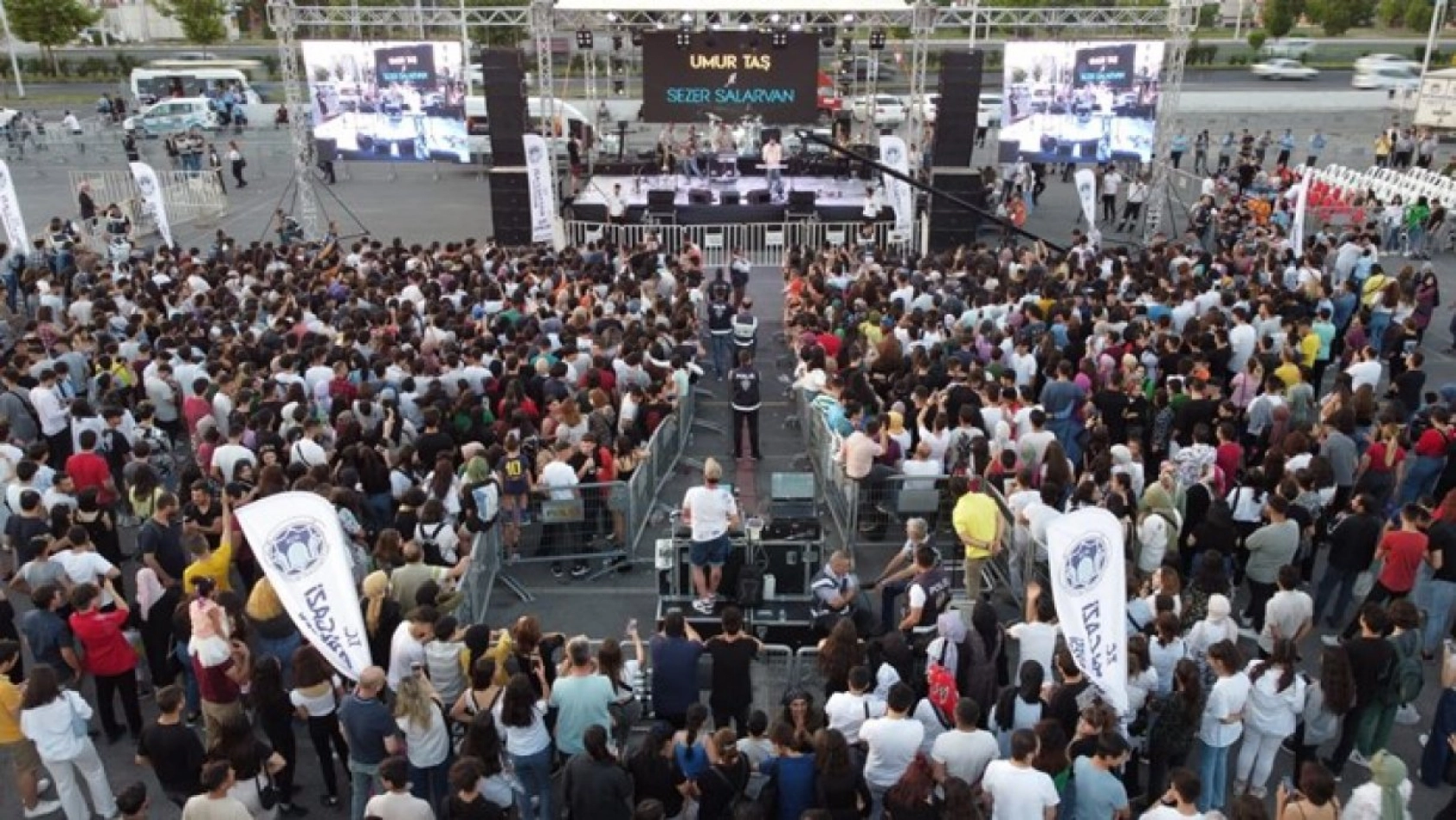 Manuş Baba Malatya'yı Salladı