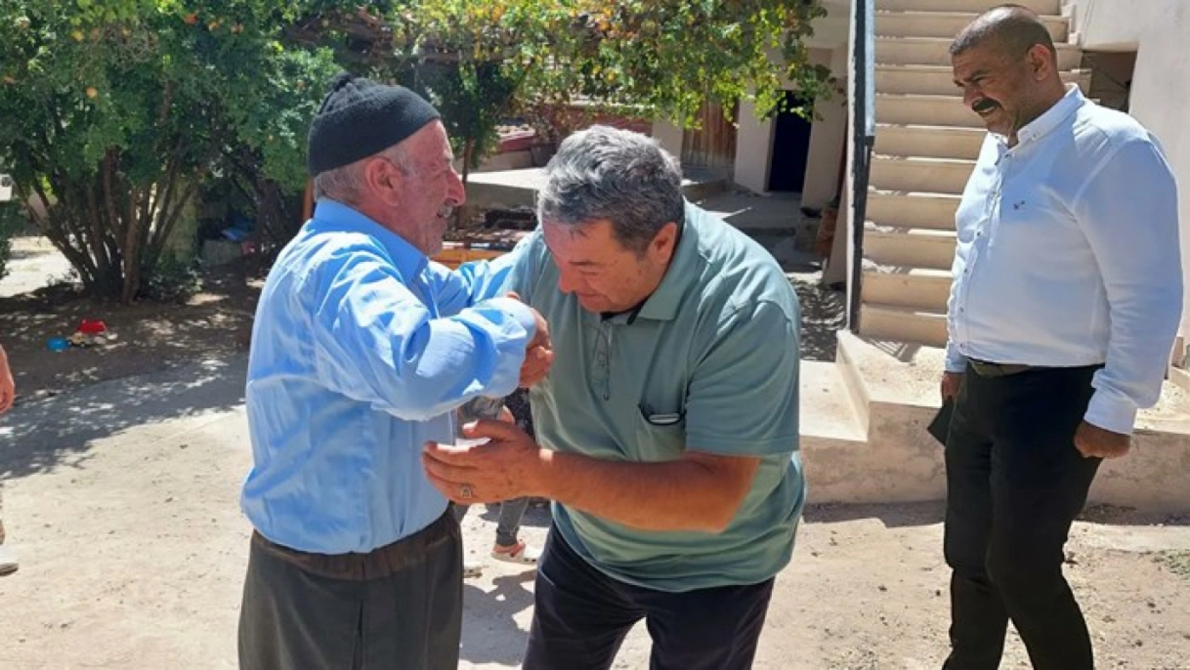 Fendoğlu, Aynı Gün 7 Köyü Ziyaret Etti