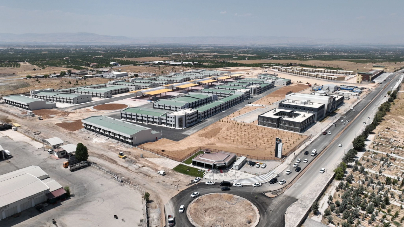 Acıları Yüreğimize Gömdük Malatya'yı Geleceğe Taşıyoruz