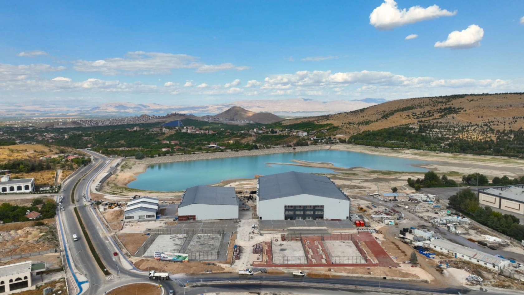 Acıları Yüreğimize Gömdük Malatya'yı Geleceğe Taşıyoruz