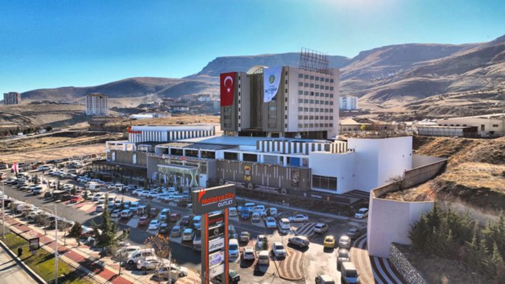 Malatya'nın Yükselen Değeri Esenlik Market Malatya City AVM'de kapılarını açtı