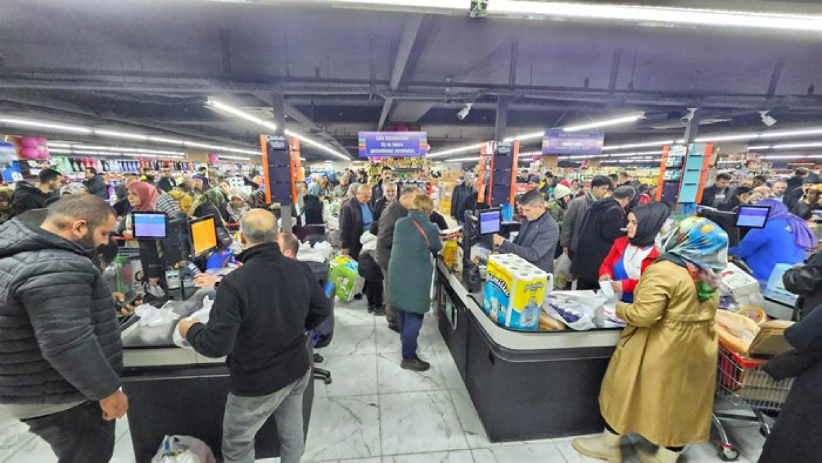 Malatya'nın Yükselen Değeri Esenlik Market Malatya City AVM'de kapılarını açtı