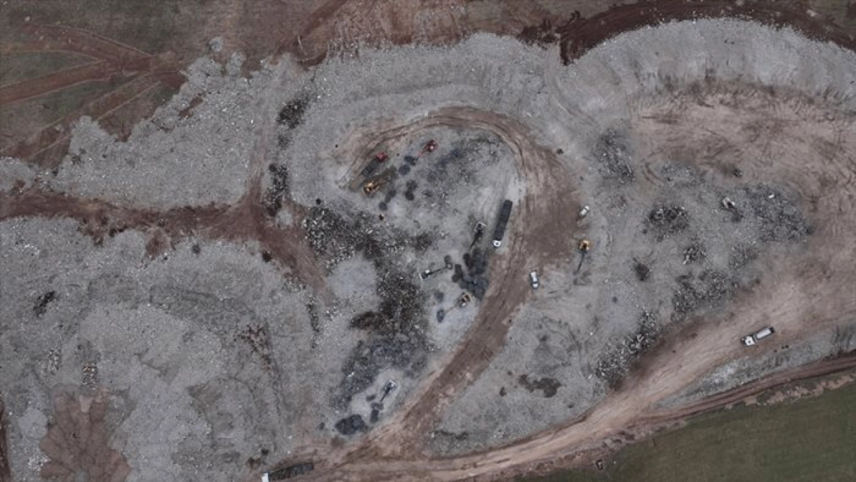 Depremin vurduğu Malatya ve Adıyaman'da enkazların kaldırıldığı alanlar havadan görüntülendi