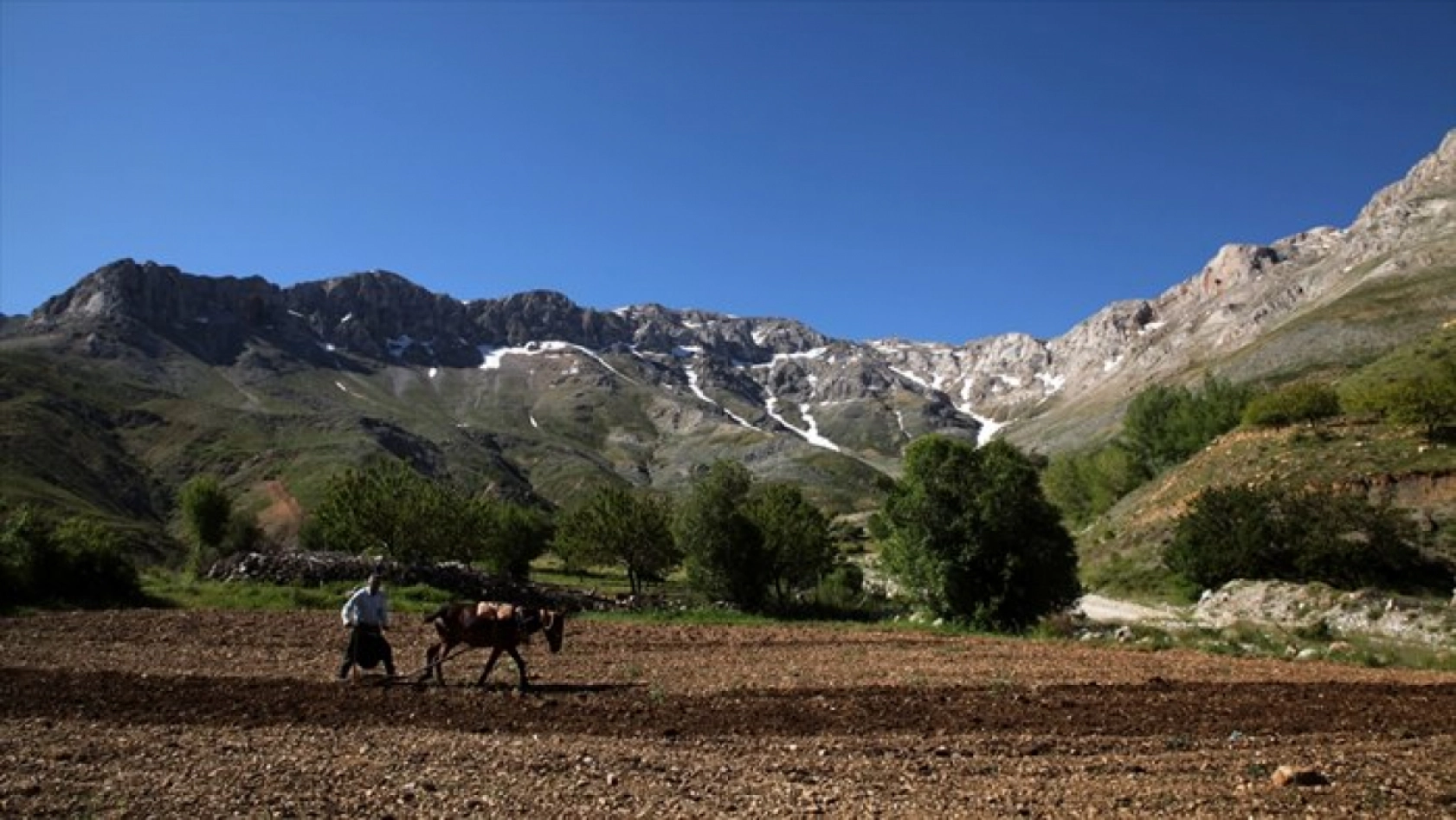 Porga Vadisi doğa tutkunları ve fotoğrafçıların ilgisini çekiyor