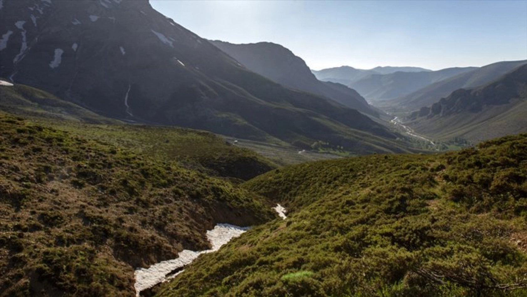 Porga Vadisi doğa tutkunları ve fotoğrafçıların ilgisini çekiyor