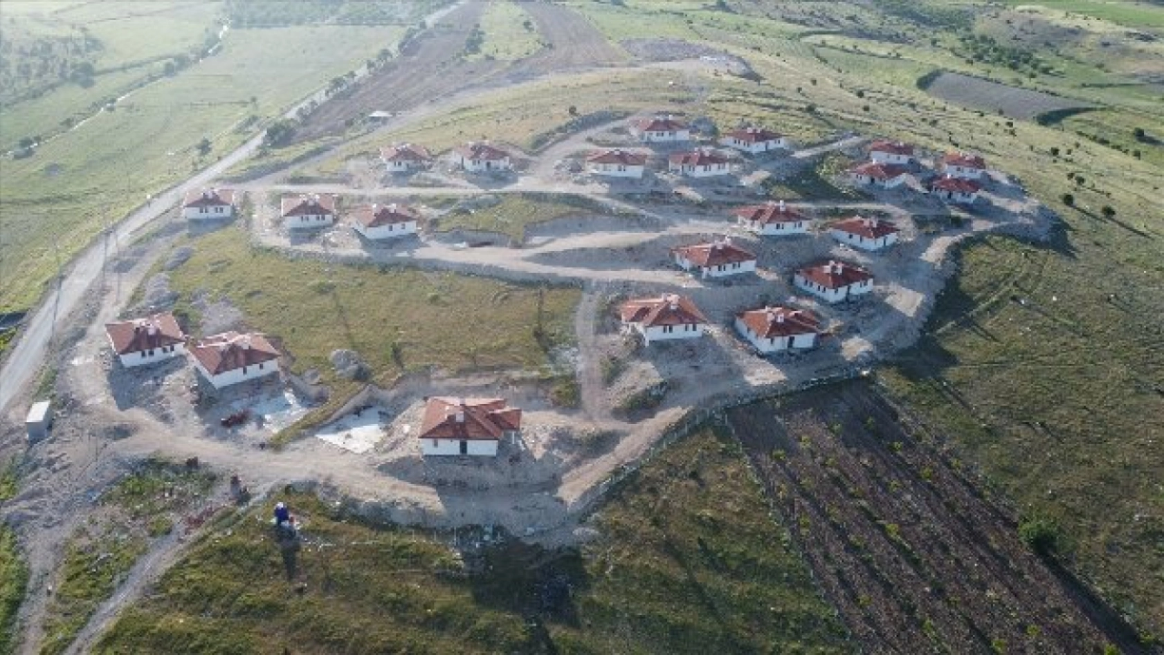 Depremin etkilediği Malatya'da 2 bin 978 köy evi daha teslime hazır