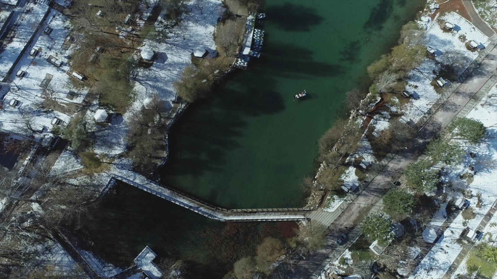 Kar sonrası güneşli hava güzel görüntüler oluşturdu