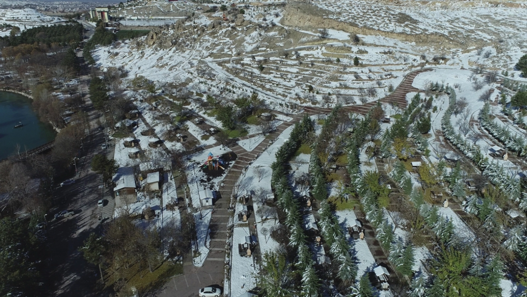 Kar sonrası güneşli hava güzel görüntüler oluşturdu